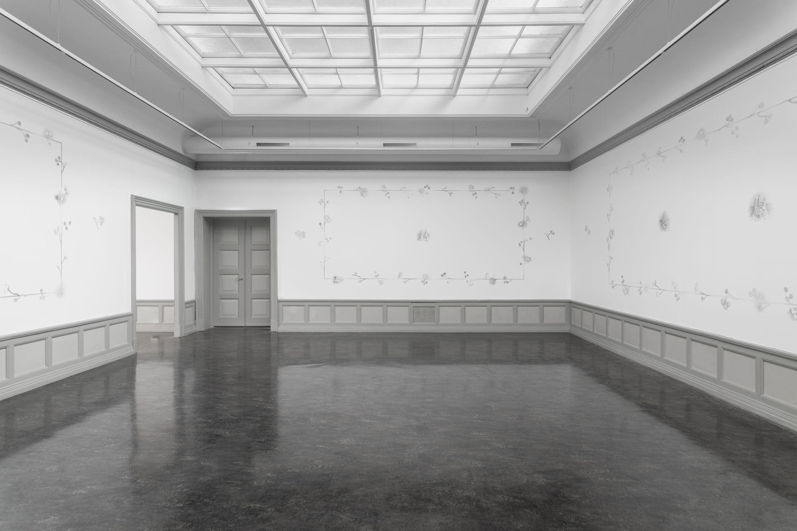 Cindy Ji Hye Kim, Sand in the Hourglass (2022), installasjonsoversikt. Foto: Erik Sæter Jørgensen.