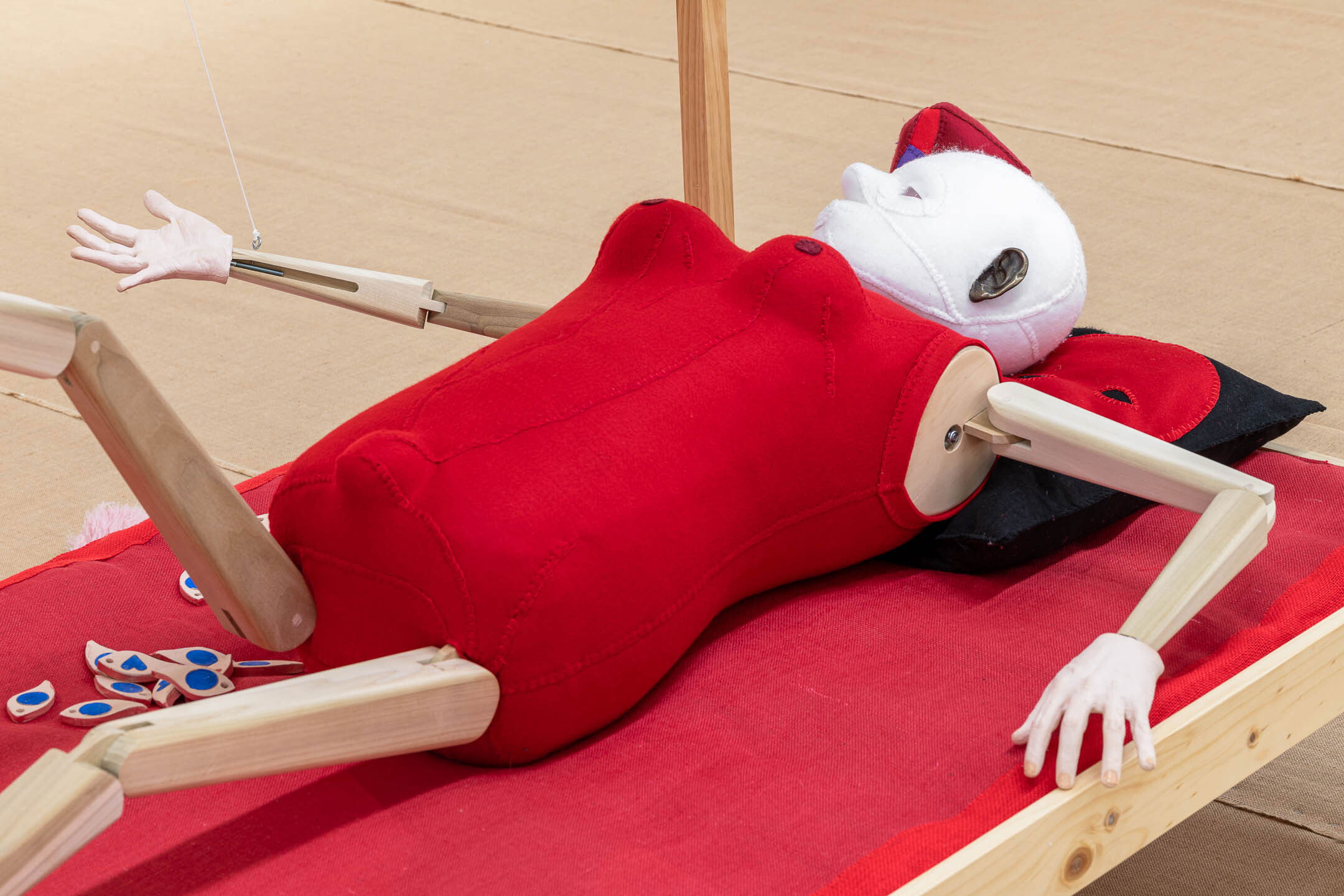 Jonathan Baldock, Me, Myself and I (2020), installation view. Photo: Erik Sæter Jørgensen.