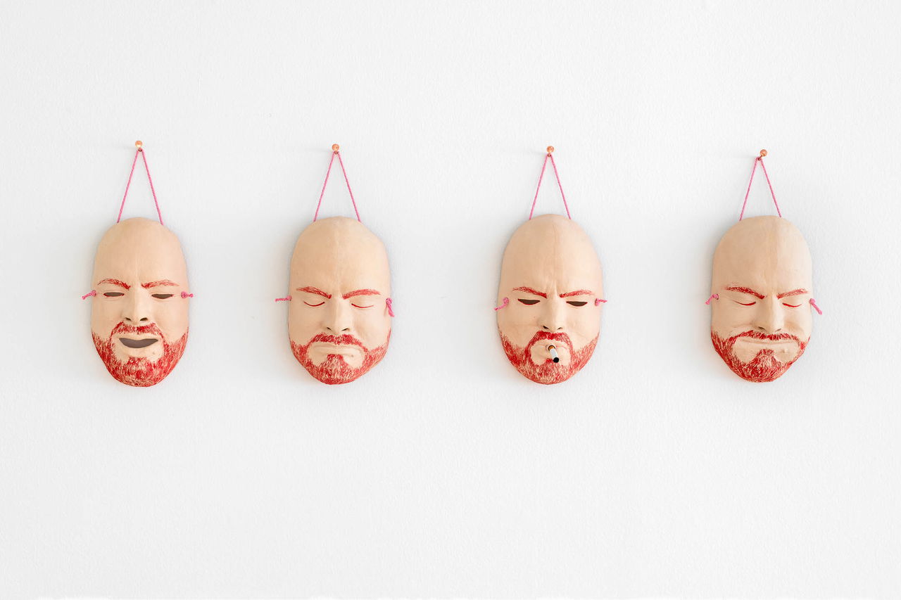 Jonathan Baldock, Me, Myself and I (2020), installasjonsoversikt. Foto: Erik Sæter Jørgensen.