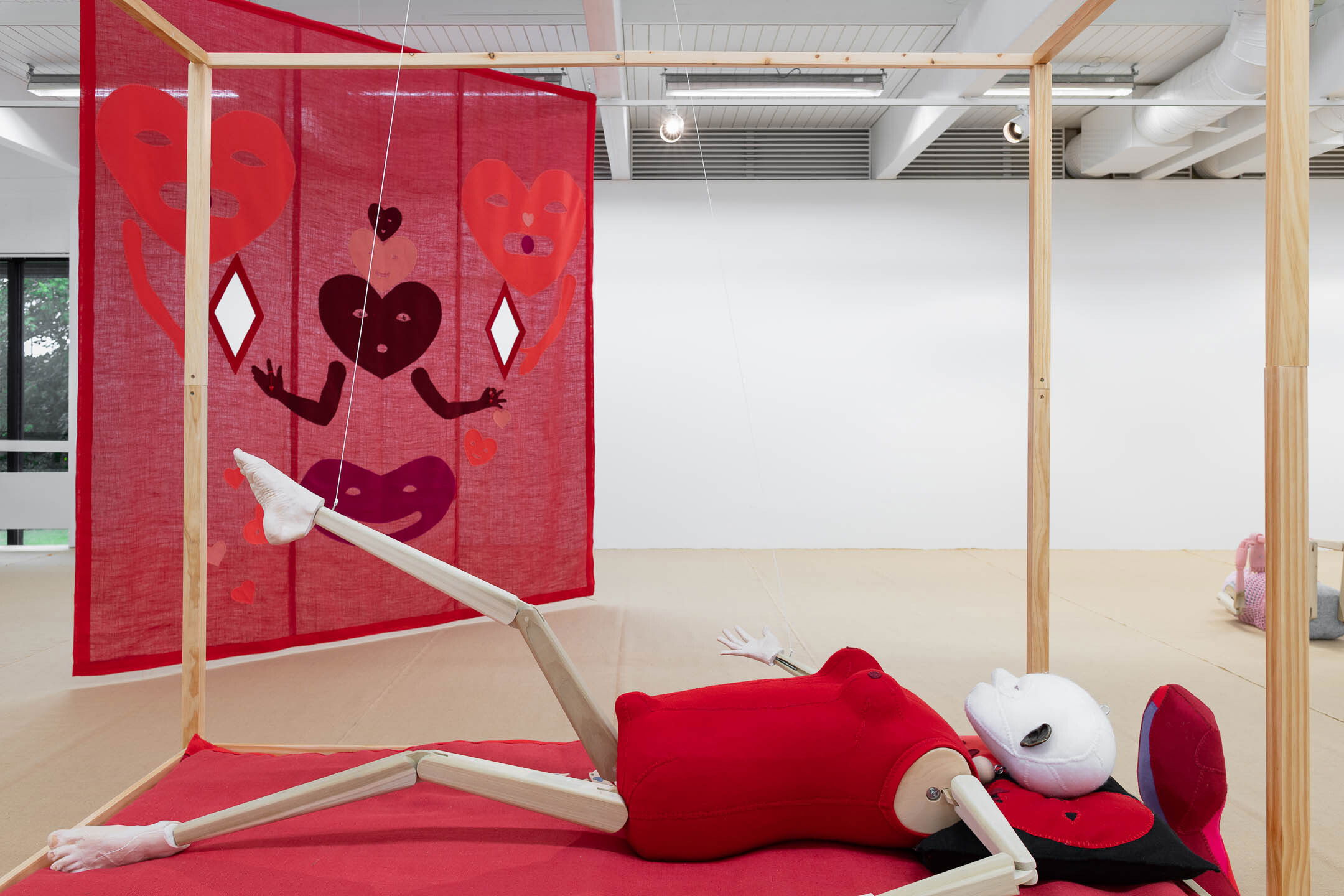 Jonathan Baldock, Me, Myself and I (2020), installation view. Photo: Erik Sæter Jørgensen.