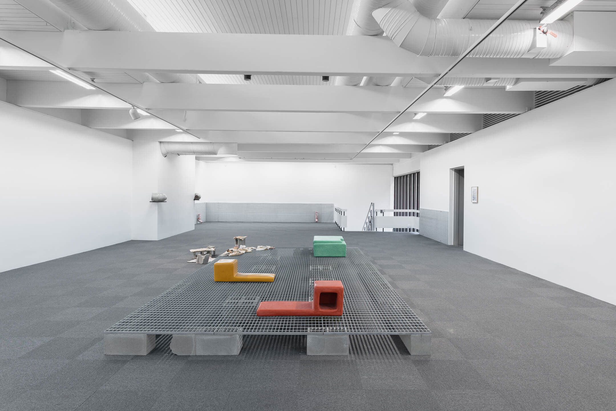 Jumana Manna, Break, Take, Erase, Tally (2025), installasjonsoversikt. Foto: Erik Sæter Jørgensen