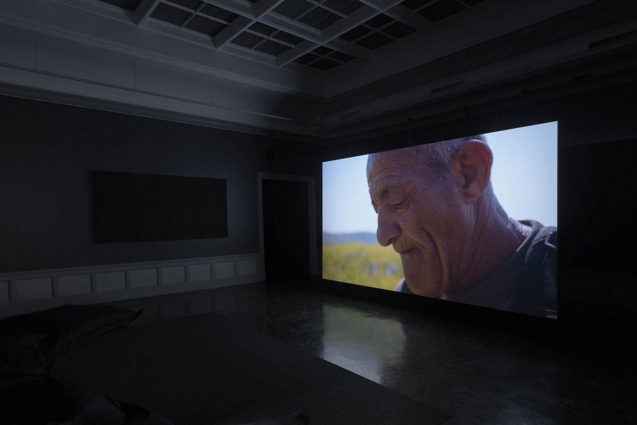 Jumana Manna, Break, Take, Erase, Tally (2025), installasjonsoversikt. Foto: Erik Sæter Jørgensen