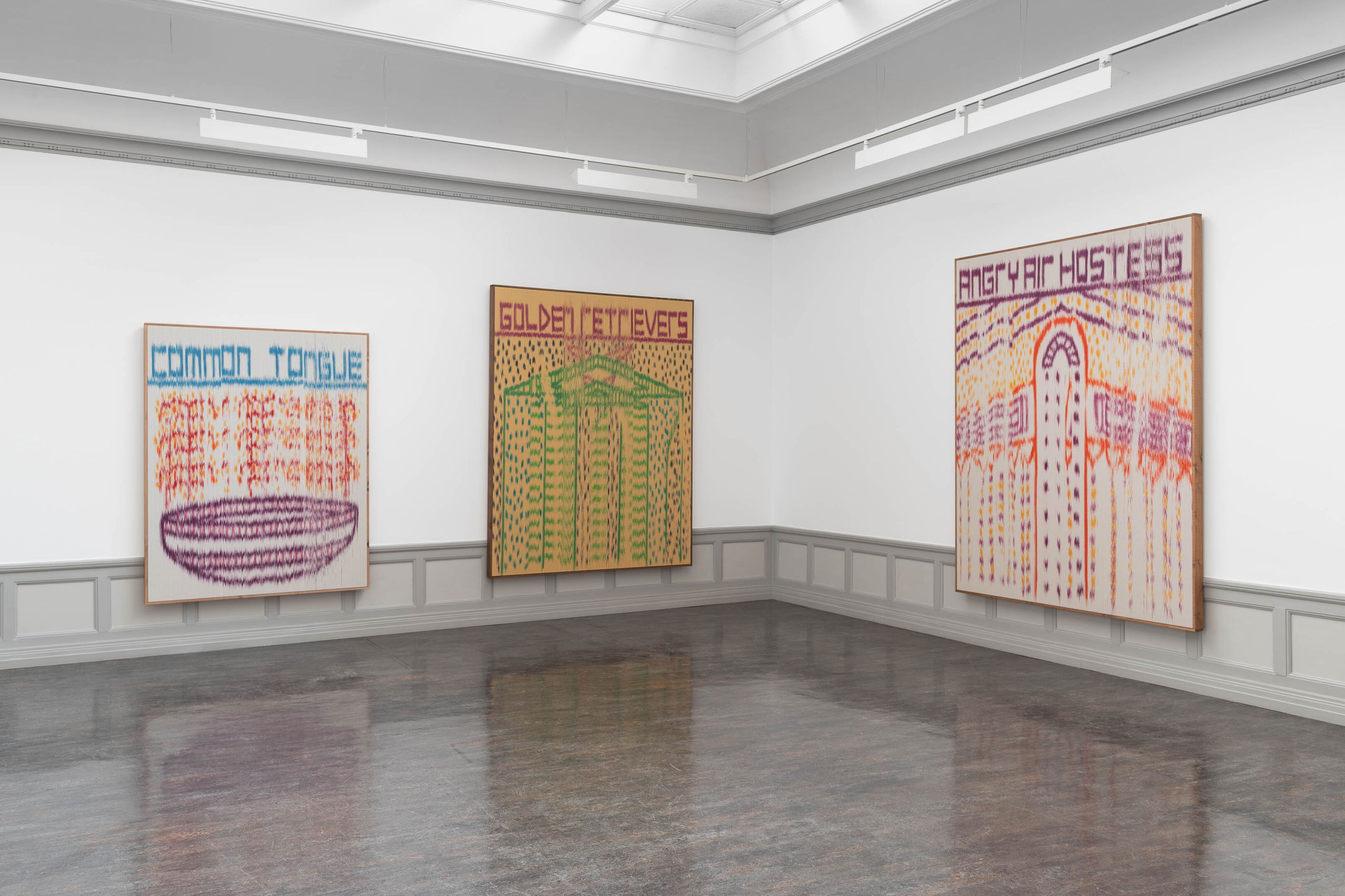 Mark Corfield-Moore, We Speak Chicken (2024), installasjonsoversikt. Foto: Erik Sæter Jørgensen.