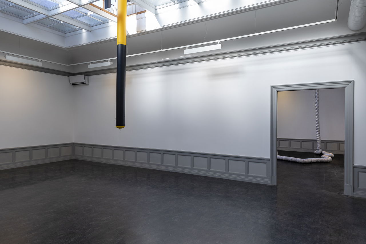 Marte Eknæs, Air Conditions (2020), installasjonsoversikt. Foto: Oddbjørn Erland Aarstad.