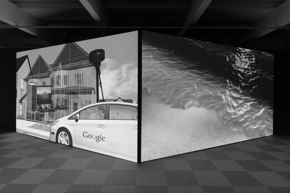 Peggy Ahwash, Vision Machines (2022), installation view. Photo: Erik Sæter Jørgensen.