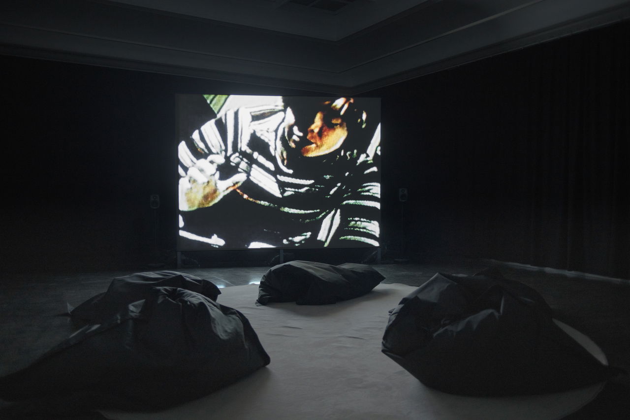 Peggy Ahwash, Vision Machines (2022), installation view. Photo: Erik Sæter Jørgensen.